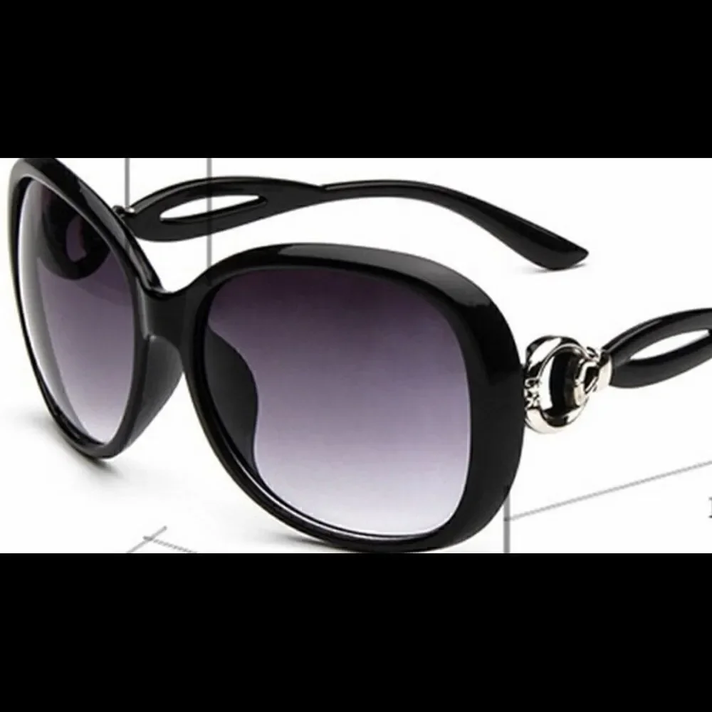 NWT hollow frame anti-UV oversized sunglasses . Have Brown and Black .